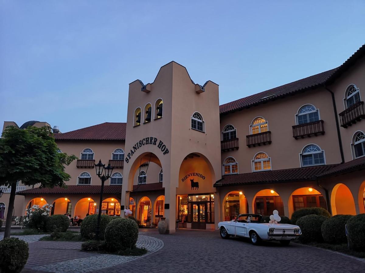 Hotel Spanischer Hof Gröditz Exteriör bild